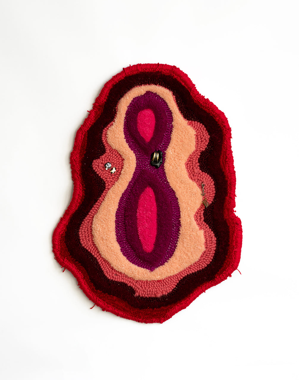 C*nt IV - aus der Installation Liquid Cuntry
(piercings)